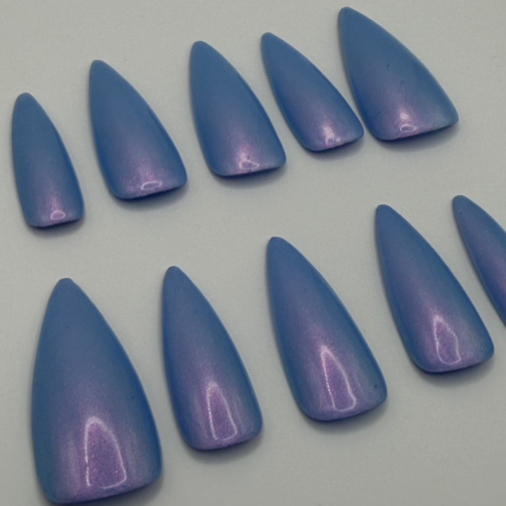 Vitamin Glow press-on nails featuring Holo Taco's deep blue-purple duochrome polish, painted by smll cnvs